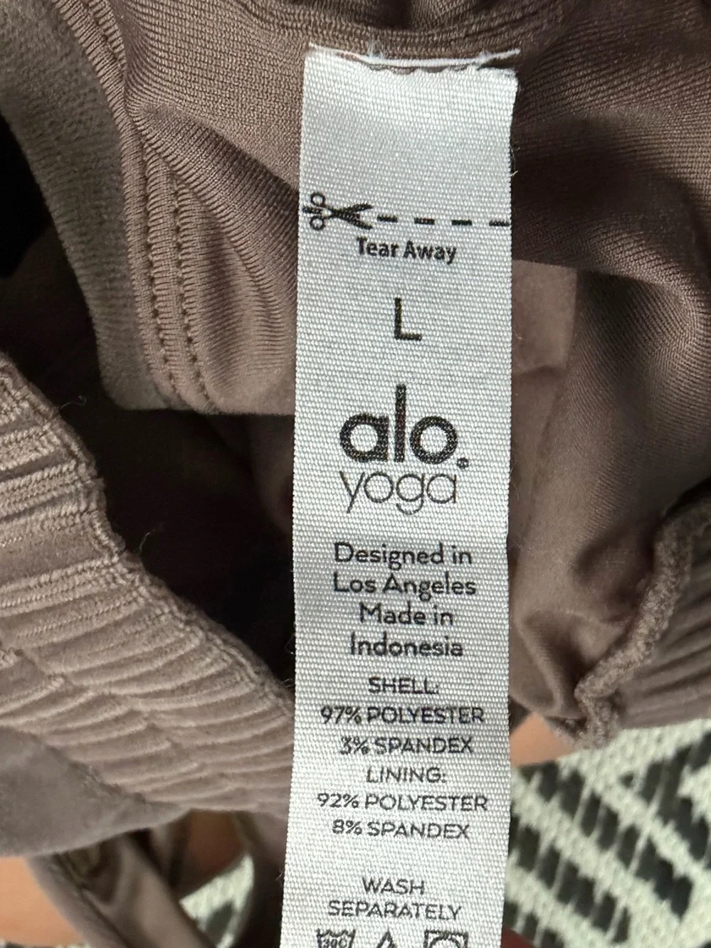 ALO Yoga Sports Bra Velour Glimmer Scoop Neck Cocoa Brown Sz L Racerback